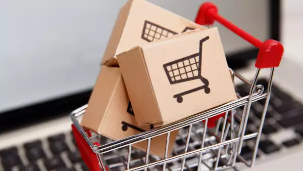 Walmart quiere mantener cautivos a los compradores que ya hacen el super en su e-commerce. (iStock)