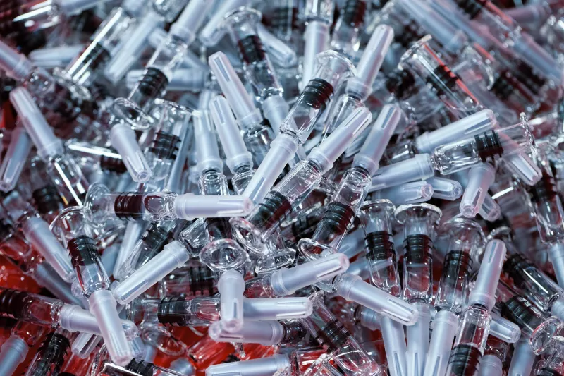 FILES-BRITAIN-FRANCE-HEALTH-VIRUS-VACCINE-SANOFI