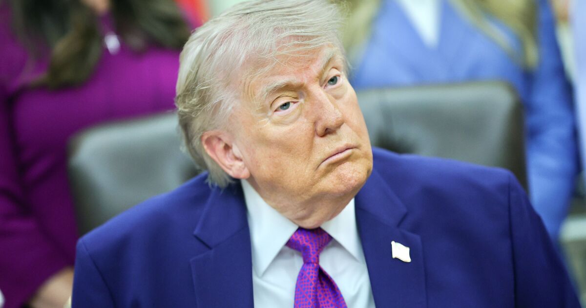 TRUMP EXIGE CONTROL TOTAL SOBRE IA; EMPRESAS TEMEN RESTRICCIONES