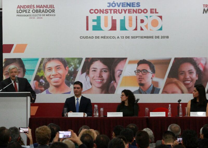 presentaci�n del programa J�venes Construyendo el Futuro de AMLO