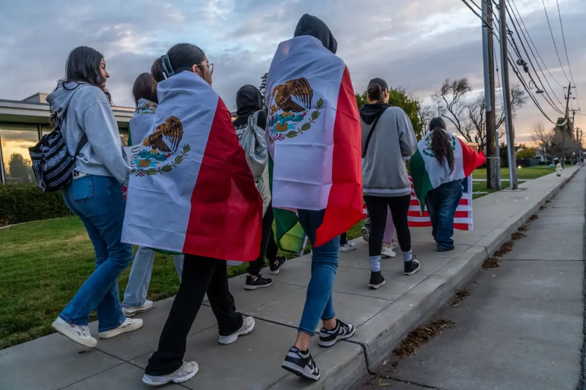 Manifestación migrantes California
