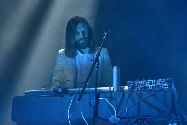 Breakbot