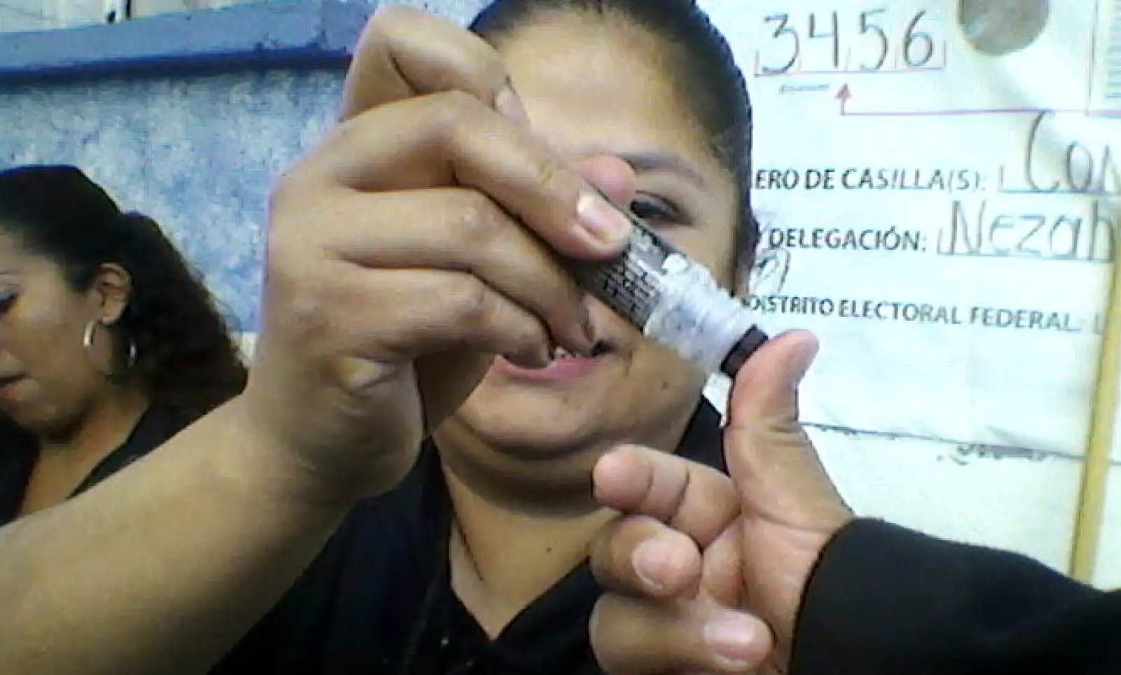 Ubica las casillas especiales en el sitio ubicatucasilla2012.ife.org.mx