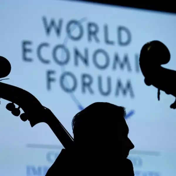 La Orquesta del Teatro Mariinsky de San Petersburgo amenizó la gala previa al inicio del foro.