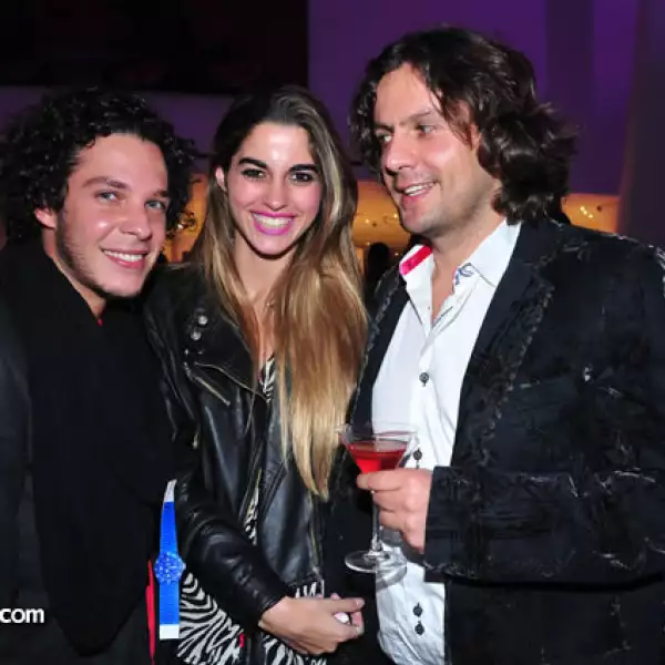 Victor Salinas,Eugenia Roogges,Jorge Rubio