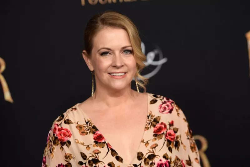 Melissa Joan Hart ayudó a varios estudiantes a escapar del tiroteo en Nashville