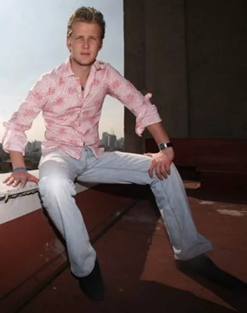 El hijo de Emmanuel prepara el show de su disco debut "Voy" en el Lunario del Auditorio Nacional.