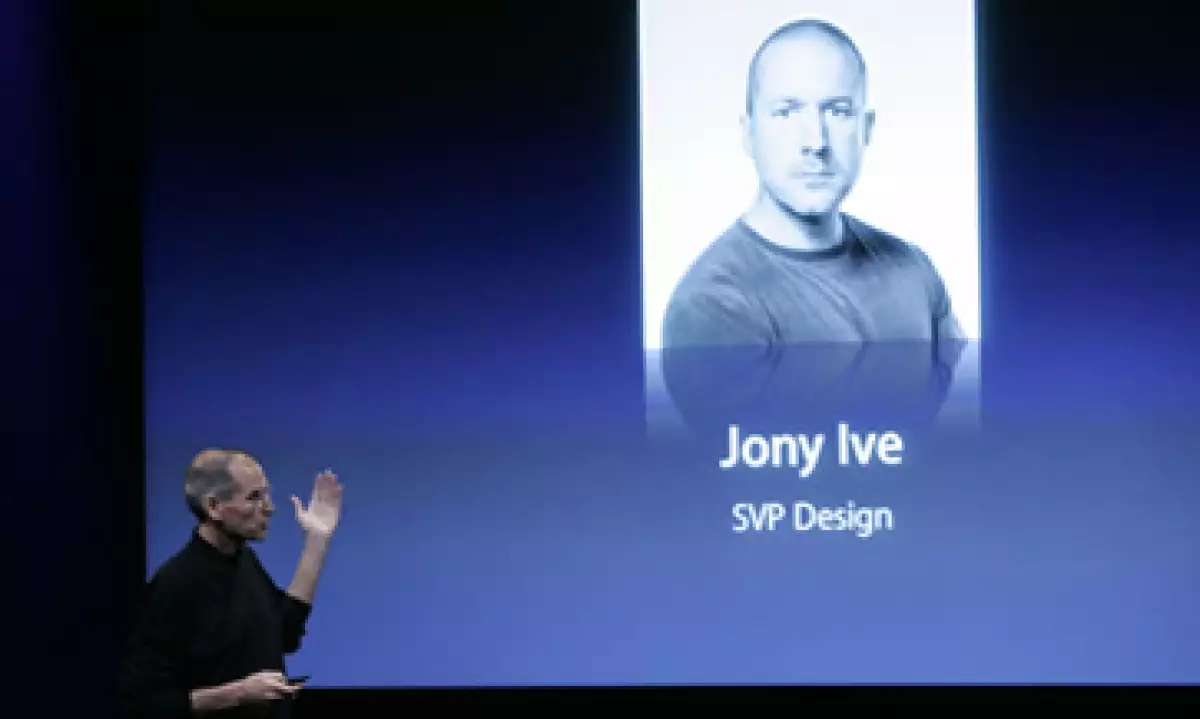 Seis de las obras de Jonathan Ive, entre ellas el iPod original, forman parte de la colección del Museo de Arte Moderno de Nueva York. (Foto: AP)