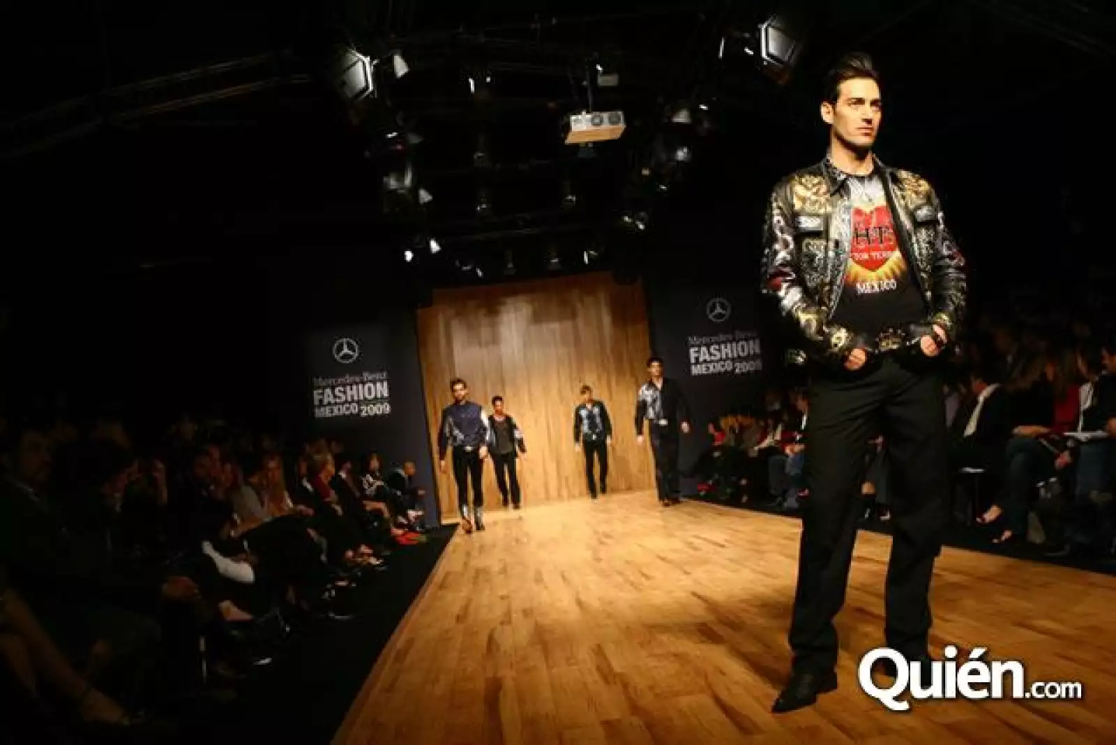 MF Pasarela Héctor Terrones