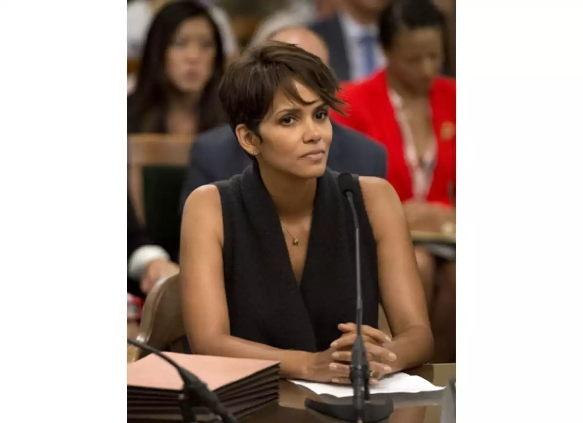 La actriz próxima a convertirse de nuevo en madre, no quiere que su bebé tenga que sufrir los mismos miedos que su hija mayor Nahla, quien vive asustada a causa de los impredecibles fotógrafos.