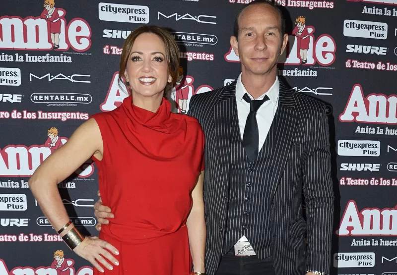 Andrea Legarreta y Erik Rubín