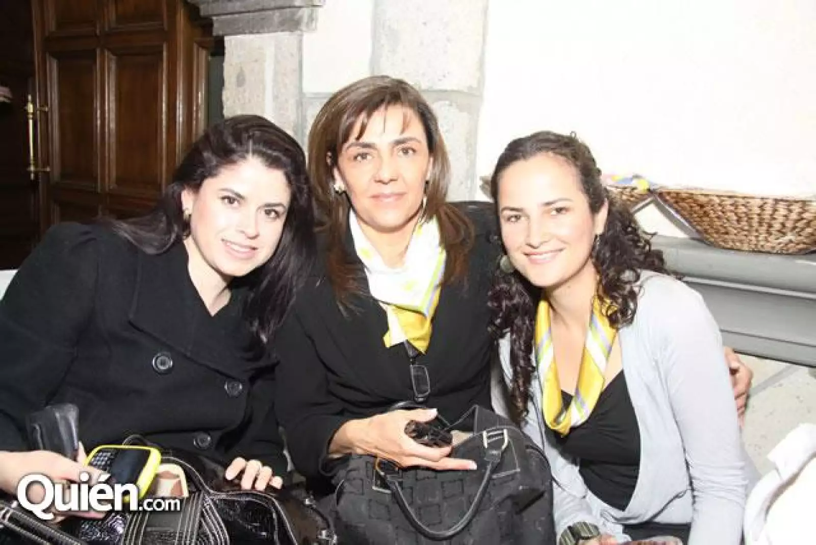 Gloria Anaya,Rosy Cepeda,Pilar Hernandez