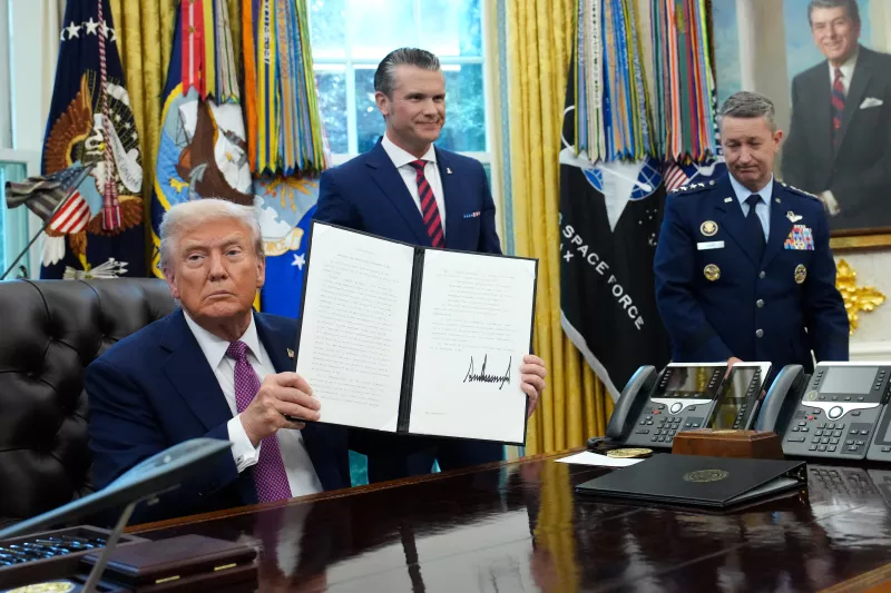 Trump Departamento de Guerra