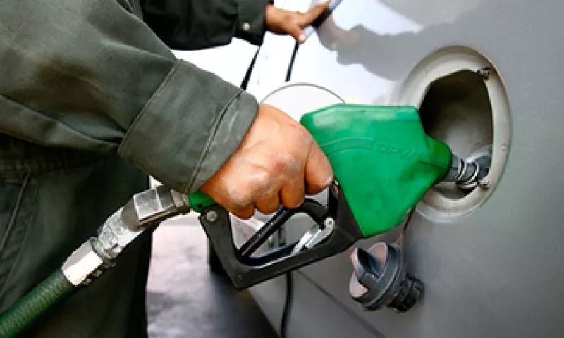 A pesar de los esfuerzos de vigilancia, las fallas en la distribución de hidrocarburos se mantienen al alza. (Foto: Getty Images)