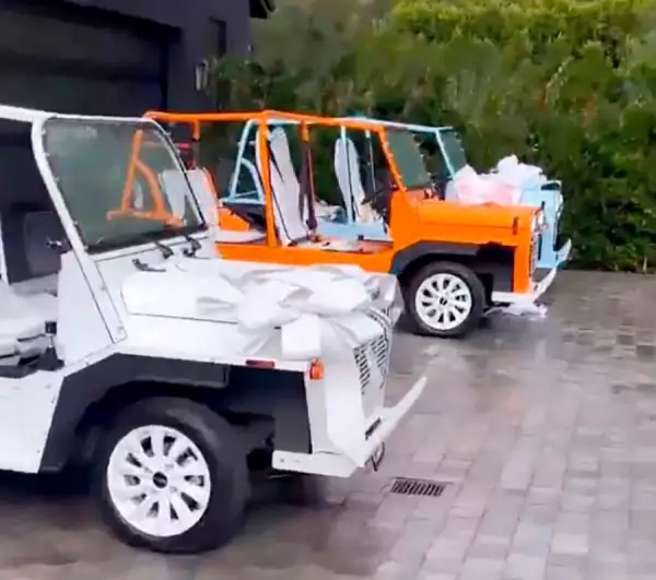 Instagram-Kim-Kardashian,-Moke.jpg
