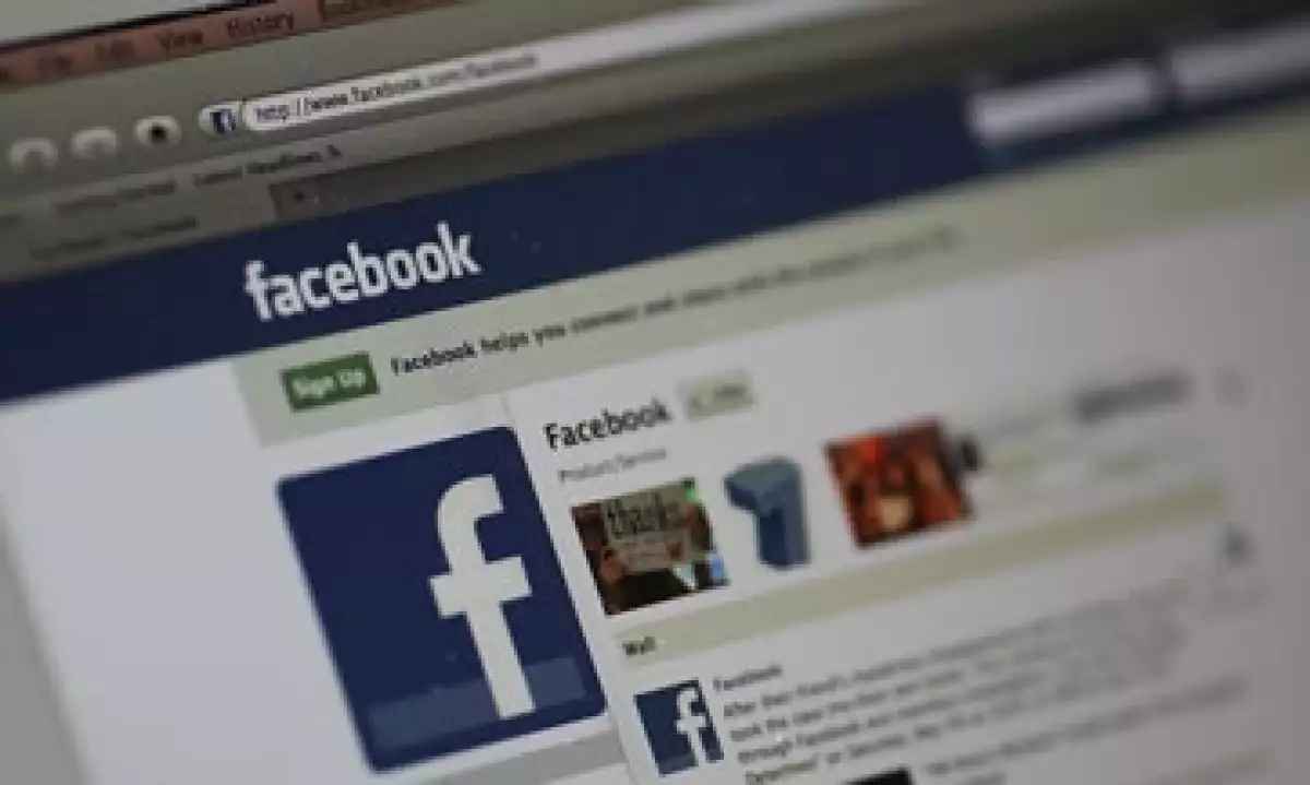 Facebook contrató en 2015 una unidad del grupo de medios de comunicación para observar y borrar publicaciones racistas en su plataforma en Alemania. (Foto: Getty Images )