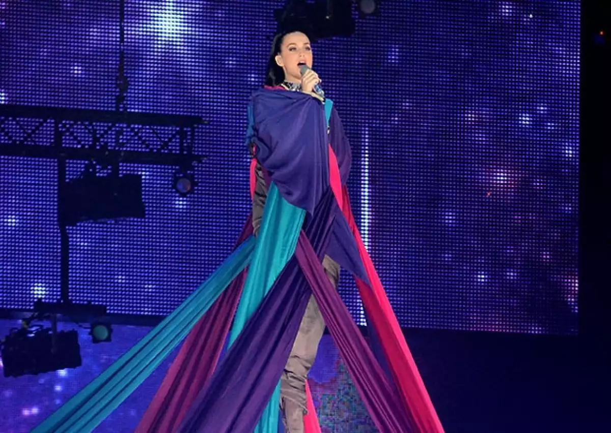 Katy Perry interpretó un sencillo de su nuevo disco, `Prism´.