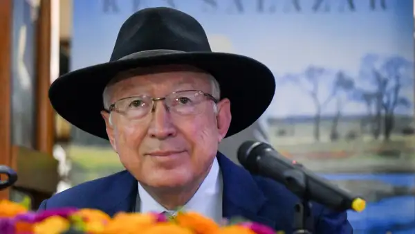 En la imagen, Ken Salazar, exembajador de Estados Unidos en México.