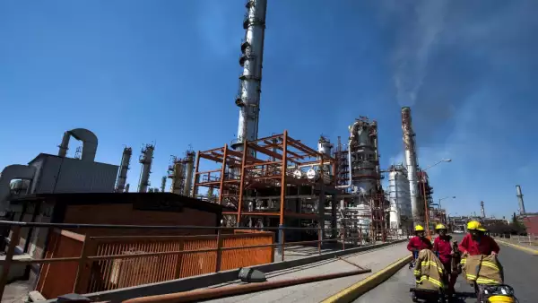 Con el cambio, la estatal Pemex dejará de ser nombrada como empresa productiva del Estado.