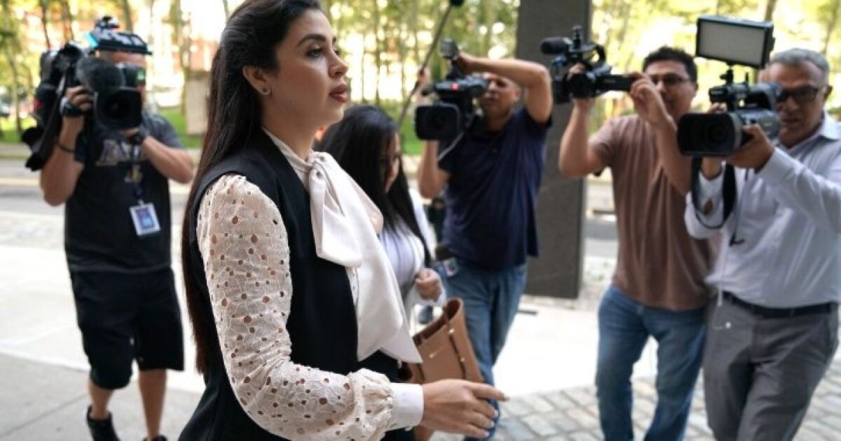 La Vida No Tan Secreta De La Esposa Y Las Hijas Del Chapo La Vida No Tan Secreta De La Esposa Y Las Hijas Del Chapo