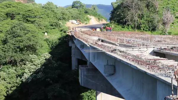 carretera Oaxaca-Puerto Escondido SICT