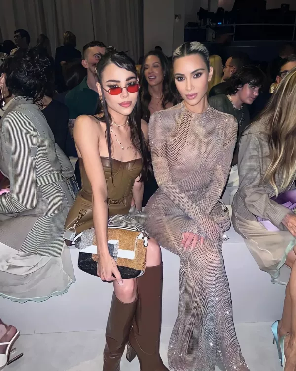 Danna Paola y Kim Kardashian.jpeg
