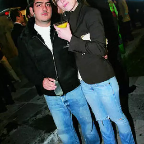 Pablo Abuasale, Astrid Valdez