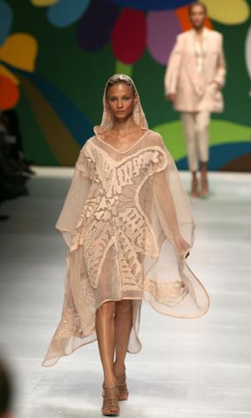 La diseñadora Stella McCartney presenta estilos reales y con verdadero potencial de ventas.