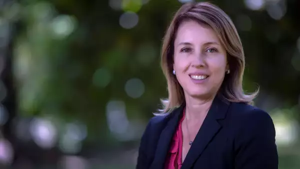 Ana Claudia Cerasoli 