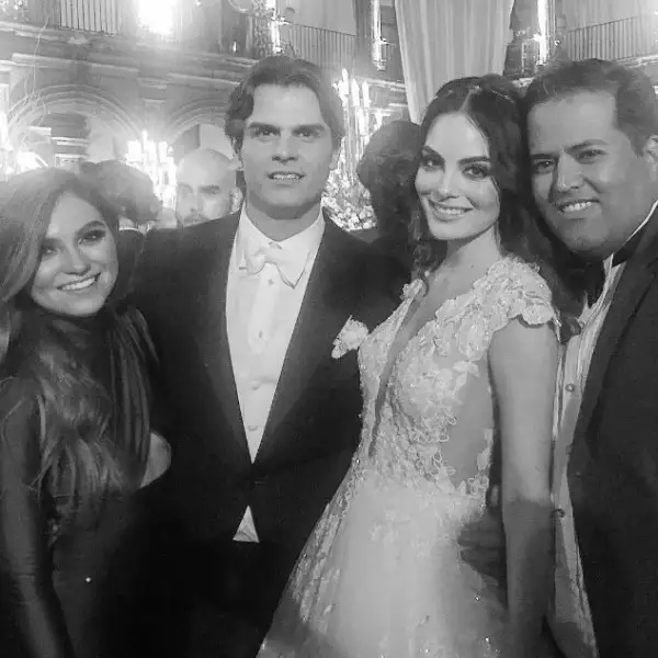 Boda Ximena Navarrete y Juan Carlos Valladares