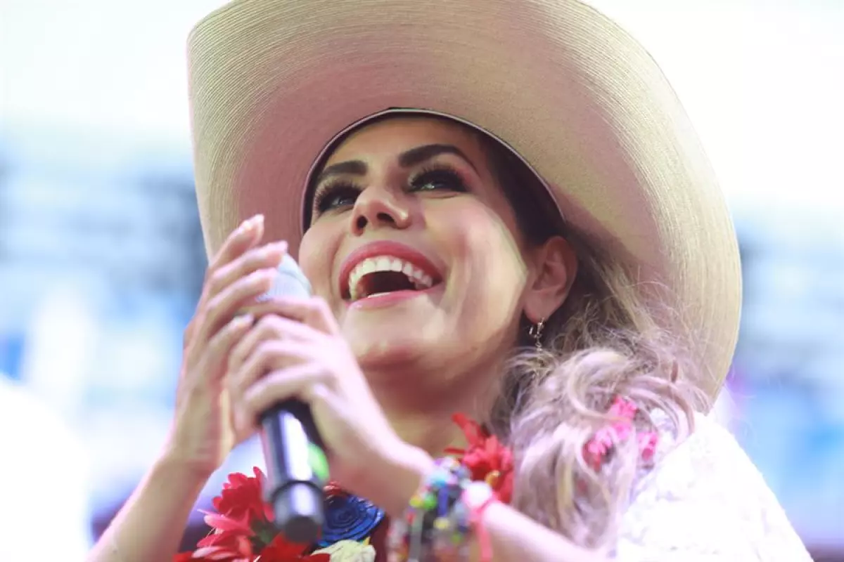 Evelyn Salgado rinde protesta como gobernadora de Guerrero