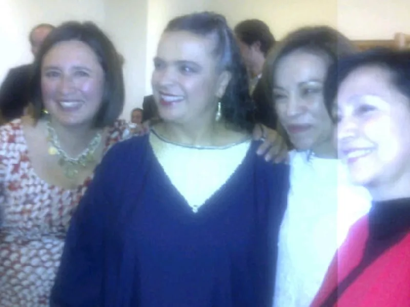 La coordinadora del PAN en la Cámara de Diputados se reunió con amigos de la política para festejar este día tan importante.