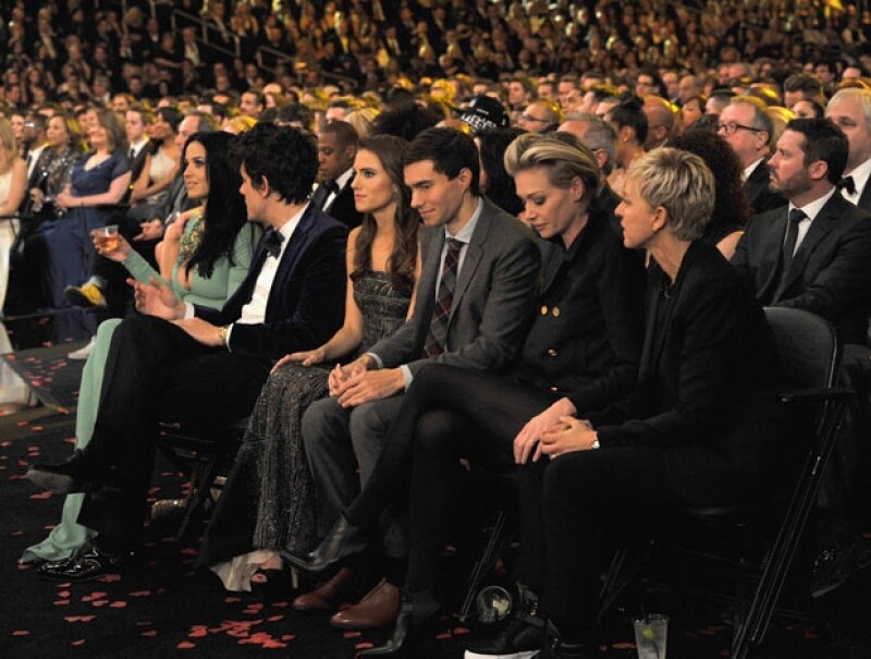 En los Grammy, estuvieron sentados en la misma fila.
