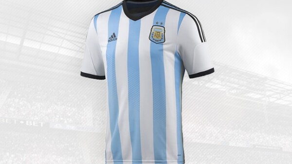 La albiceleste es una de las playeras insignias de Adidas, y su contrato actual vence hasta 2022.