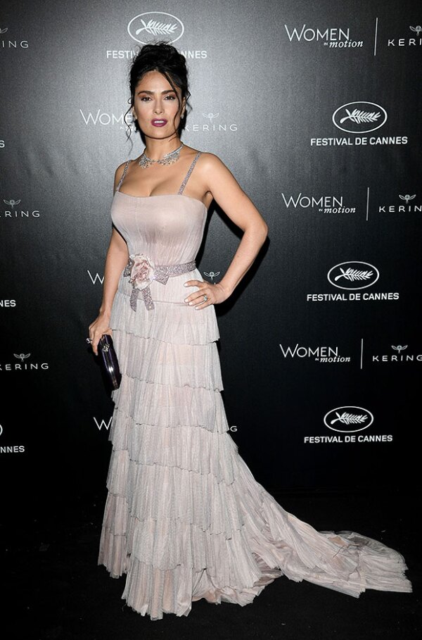 Emn Women in Motion, la mexicana cautivó a la prensa internacional con este look.