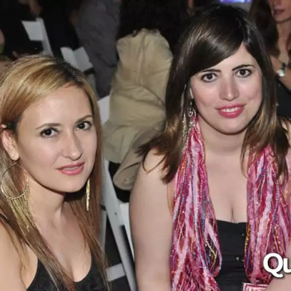 Desfile en la Plaza 401