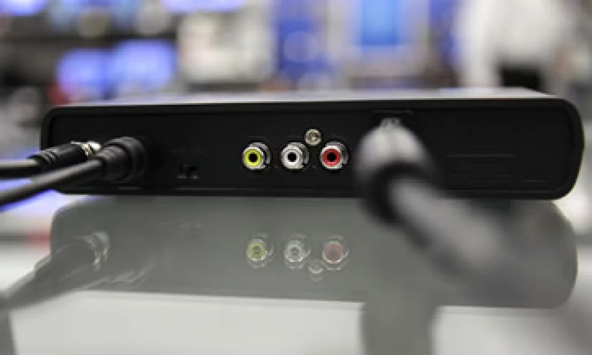 Con la transición a la Televisión Digital Terrestre (TDT) se debe despejar la banda de 700 MHz que ahora alberga 13 canales de televisión abierta. (Foto: AP)