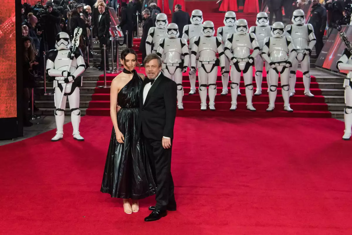 Daisy Ridley, Mark Hamill