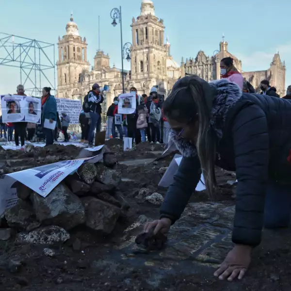 Fosas clandestinas en Palacio Nacional