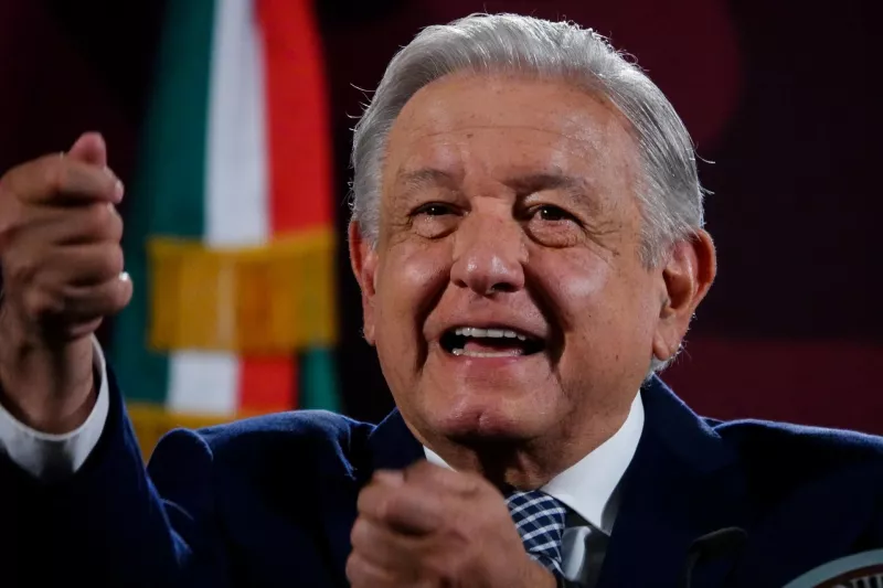 AMLO Conferencia Rescate CFE-10
