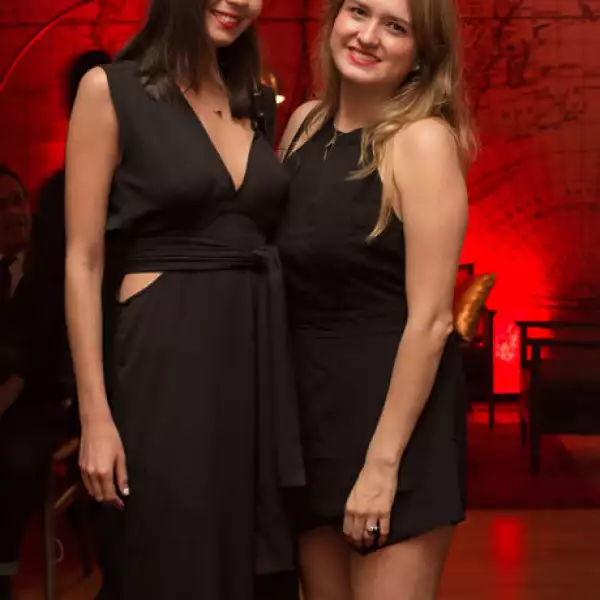 Claudia Collado,Dulce Sánchez