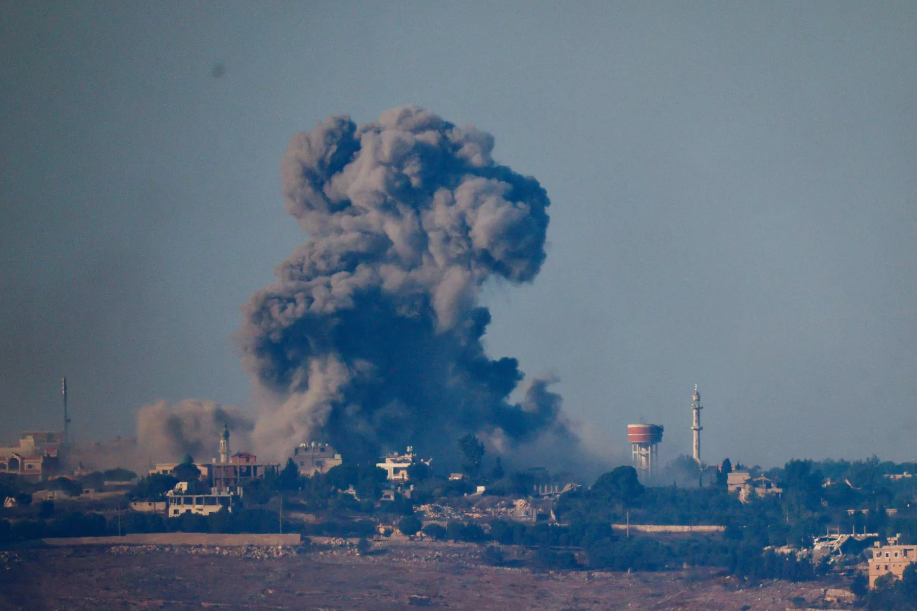 Peso mexicano a dólar, hoy 3 de octubre: se deprecia por las tensiones en Medio Oriente