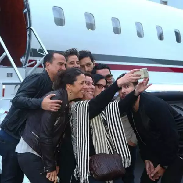 Selfie! Ruth Ovseyevitz, Laura Manzo, Manolo Caro, Felipe Fernández del Paso, Gabriela Lobo, Juan Carlos Campos, Guillermo Escaip y Felipe Colsa