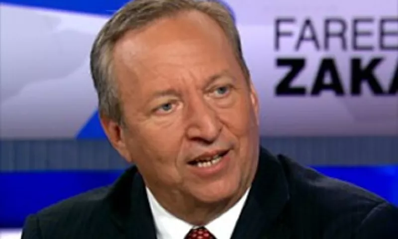 Para Summers, la propuesta de los senadores para resolver la crisis de deuda de EU es alentadora, pero debe desarrollarse. (Foto: Cortesía Fortune)