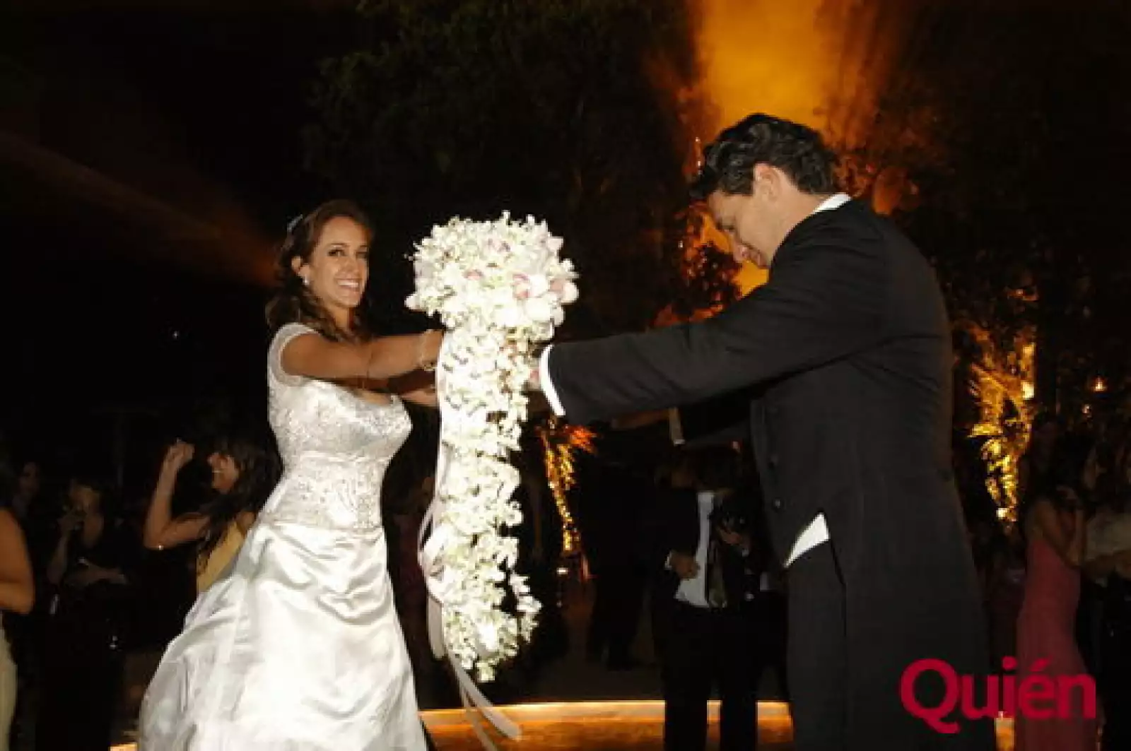 Olivia Peralta, Antonio Hidalgo