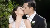 Jacky Bracamontes y Martín Fuentes el día de su boda en Jalisco.