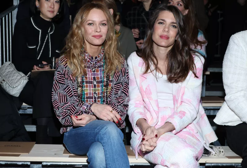 Vanessa Paradis y Carlota Casiraghi