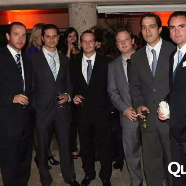 Civil Stephanie Coufal Leaño con Javier Álvarez Pintado