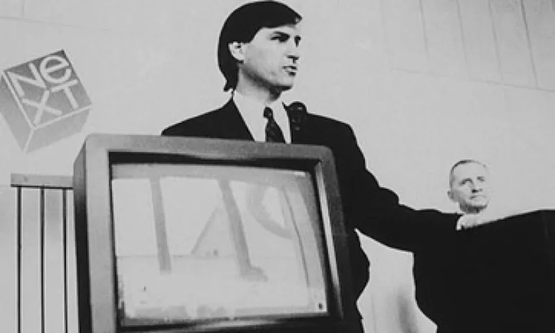 Steve Jobs en la presentación de su computadora Next en 1988. (Foto: AP)