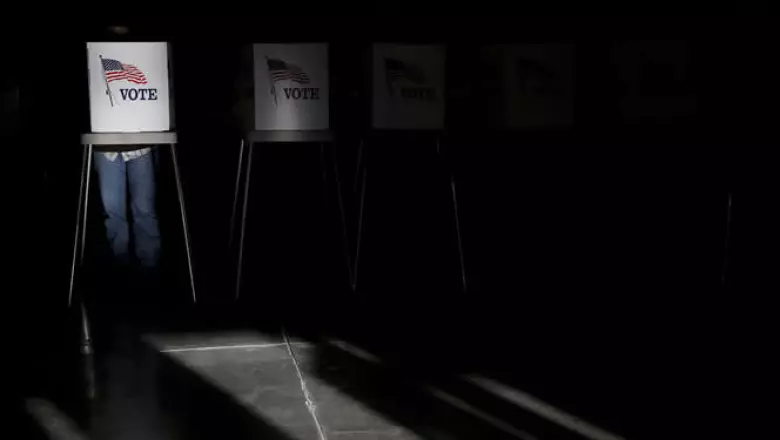 Se espera que al menos 120 millones de estadounidenses voten para otorgar a Obama un segundo mandato o reemplazarlo por Romney, con la economía como uno de los temas clave.